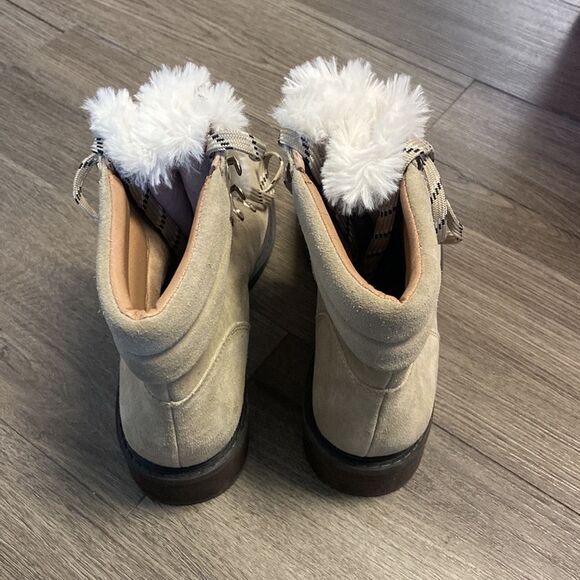 Sam Edelman Darrah 2 Tan Suede Lace Up Ankle Boots - Picture 4 of 8